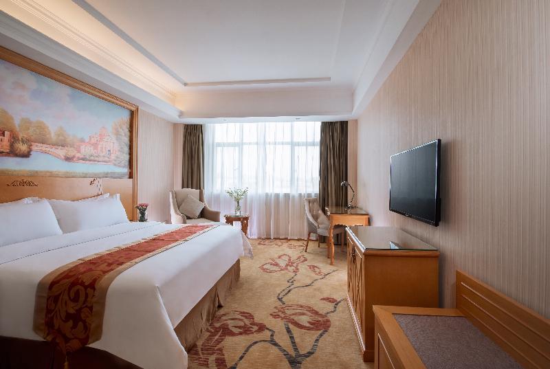 Vienna International Hotel Luogang Wanda Plaza Kuangcsou Kültér fotó
